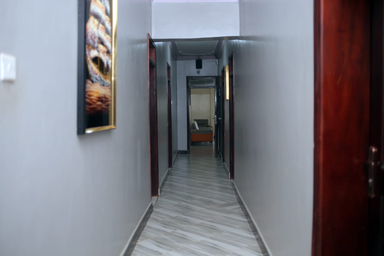 MODERN HALLWAYS